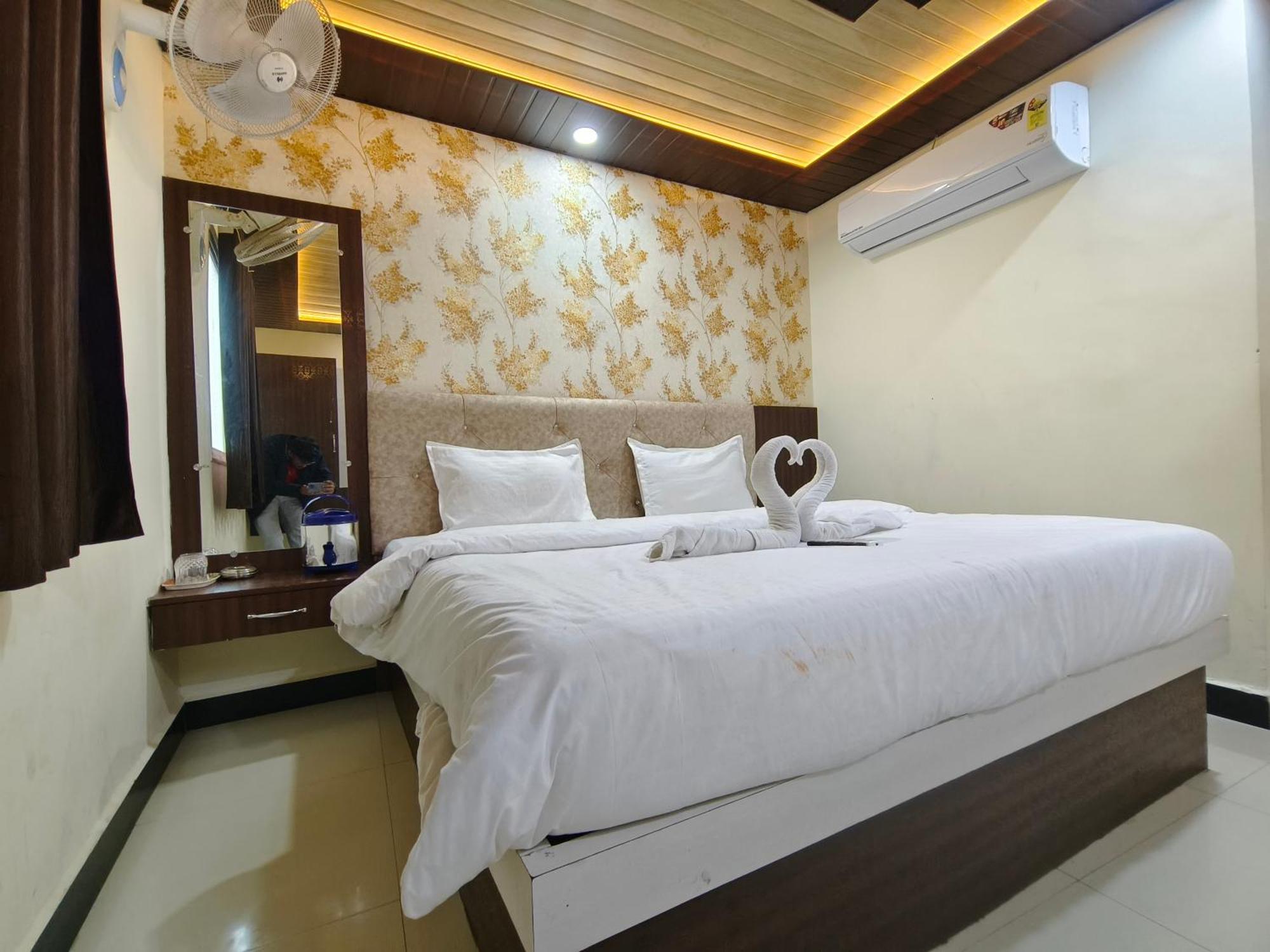 Hotel Jain Shree Ujaim Exterior foto